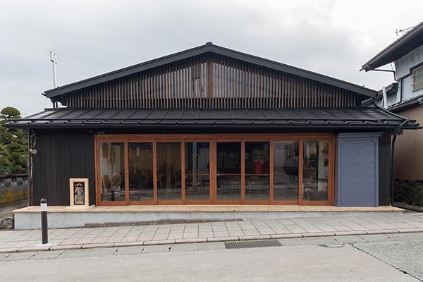 富士山麓・富士吉田〜古民家手相カフェ「北口夢屋」