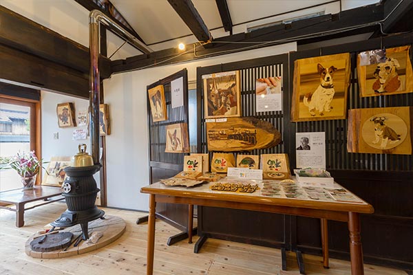 富士山麓・富士吉田〜古民家手相カフェ「北口夢屋」 象嵌ギャラリー